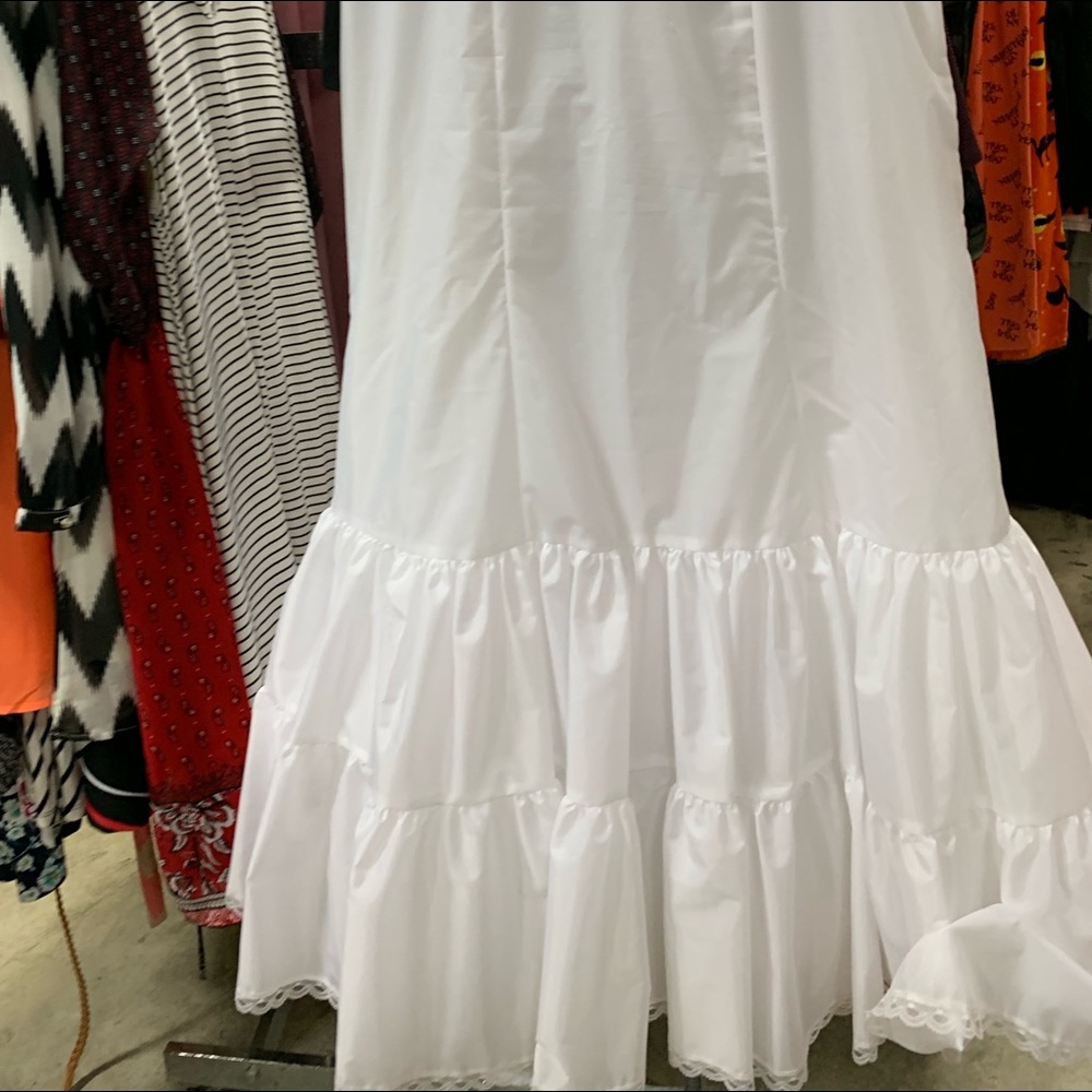 Dress underlay